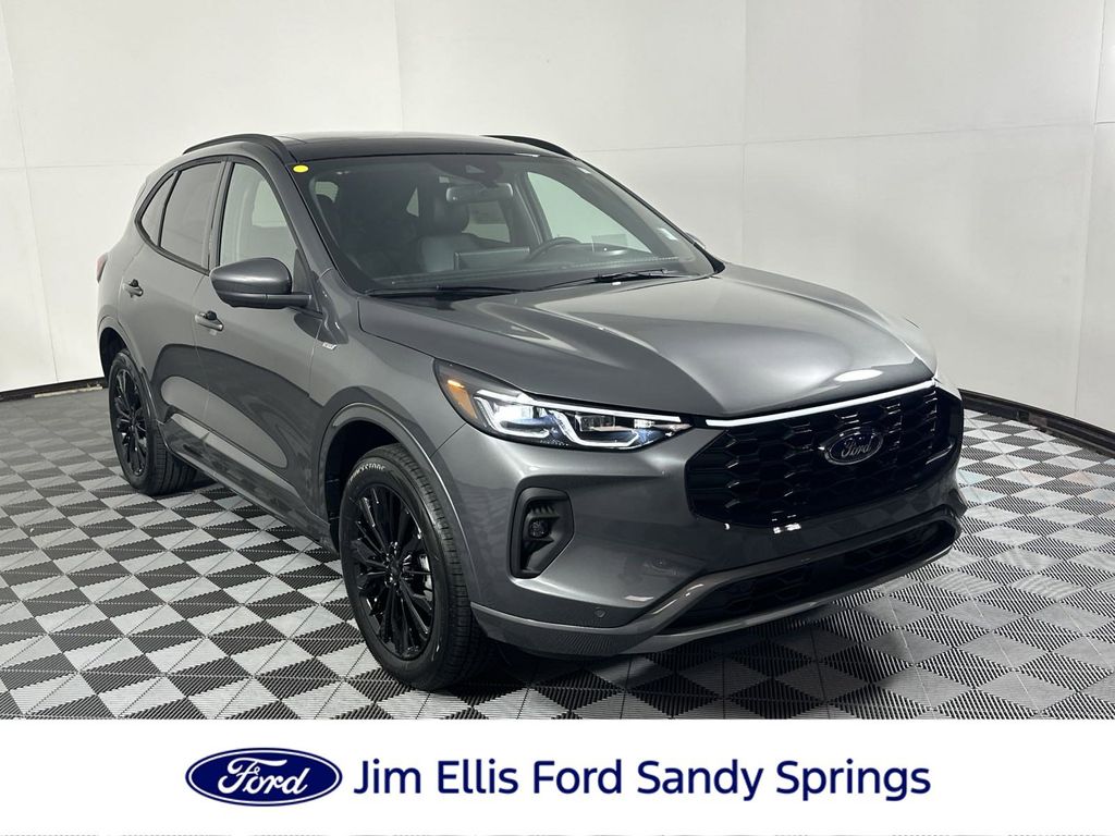 2025 Ford Escape ST-Line Elite 1