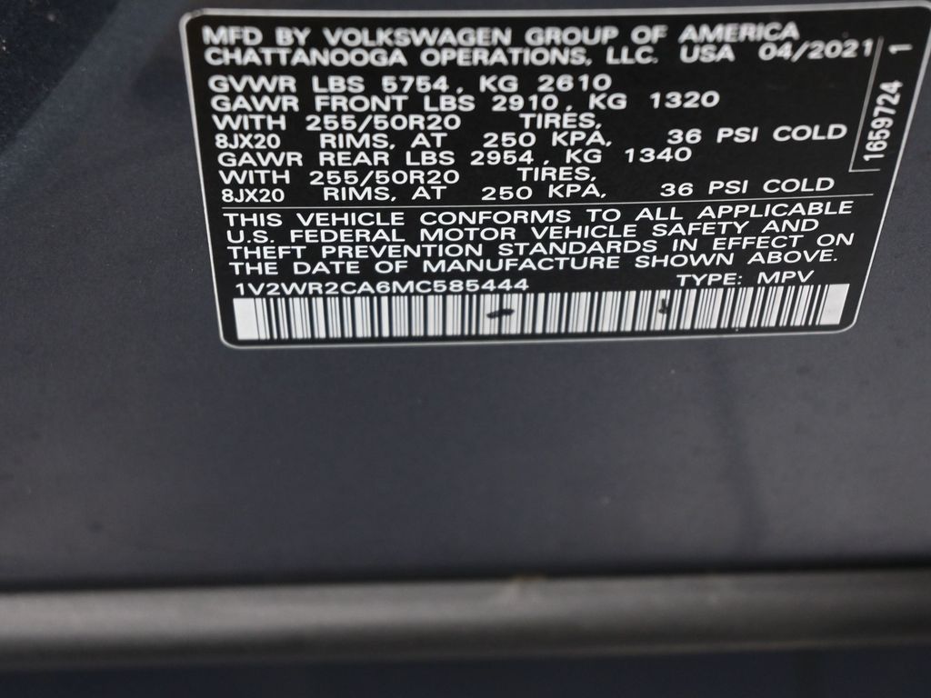 Used 2021 Gray Volkswagen 3.6L V6 SE w/Technology image 17