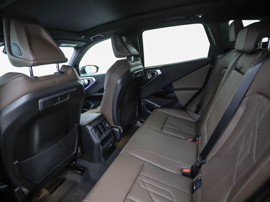 Thumbnail: 2026 BMW X3 - 21
