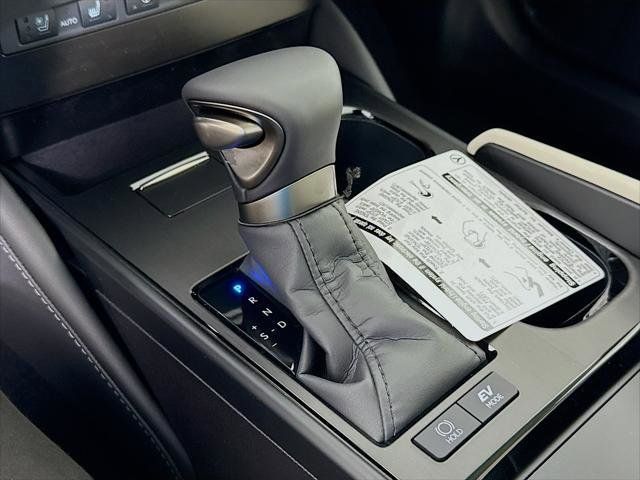 Thumbnail: 2025 Lexus ES - 15