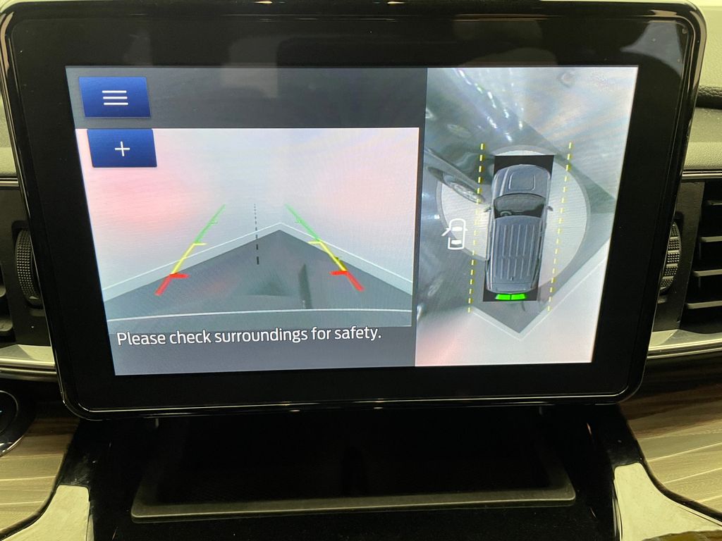 Thumbnail: 2022 Ford Explorer - 29