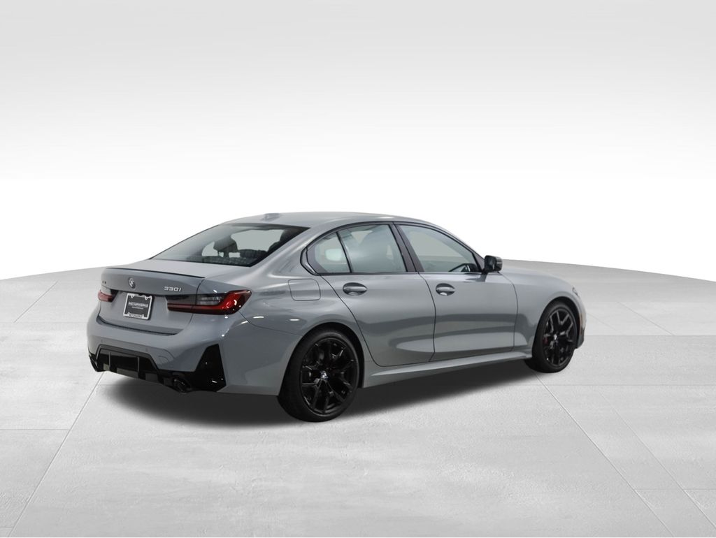 2025 BMW 3 Series 330i xDrive 5
