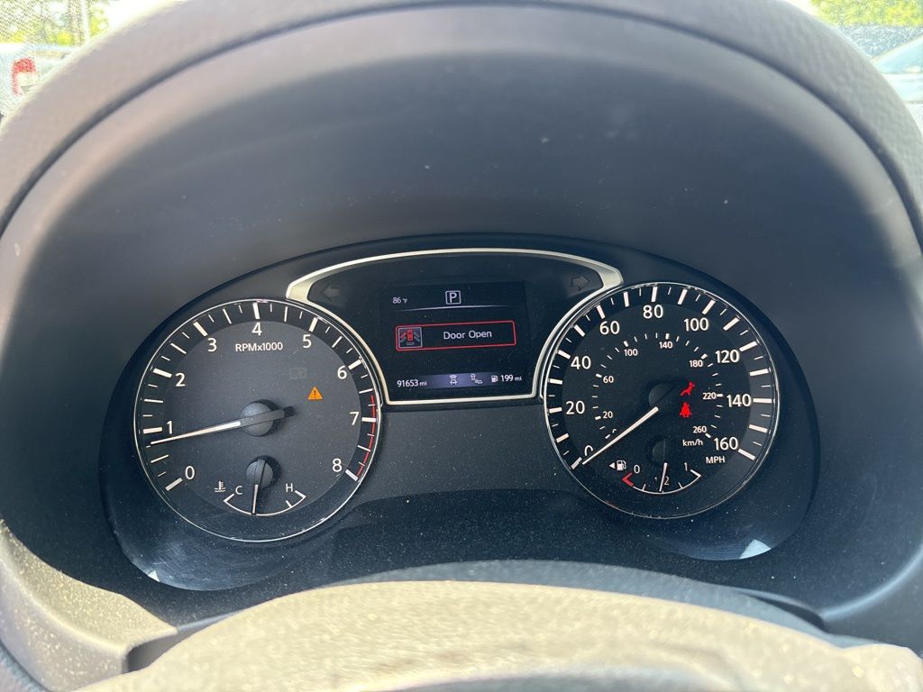Used 2017 Silver Nissan 2.5 SV image 22