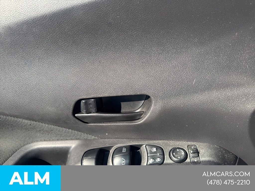 Used 2019 Black Nissan S image 28