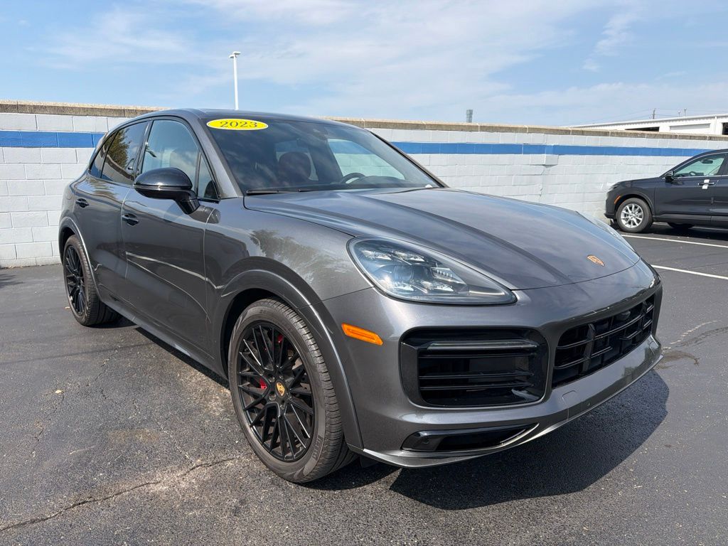 Thumbnail: 2023 Porsche Cayenne - 7