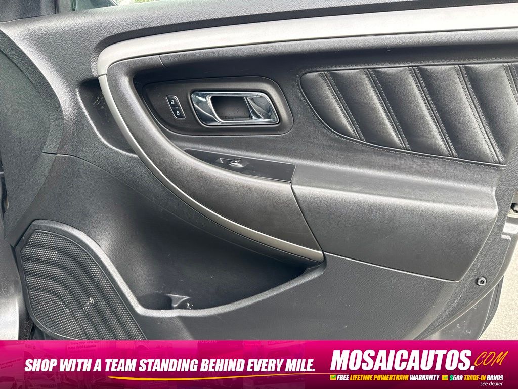 2015 Ford Taurus
