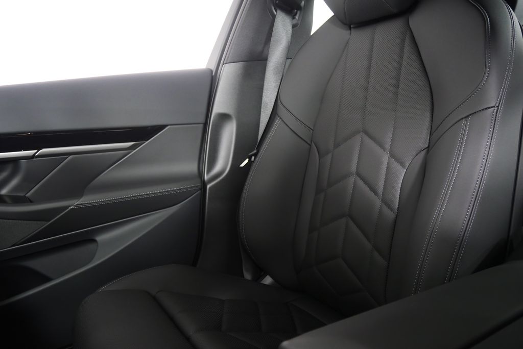 2026 BMW 5 Series 530i 21
