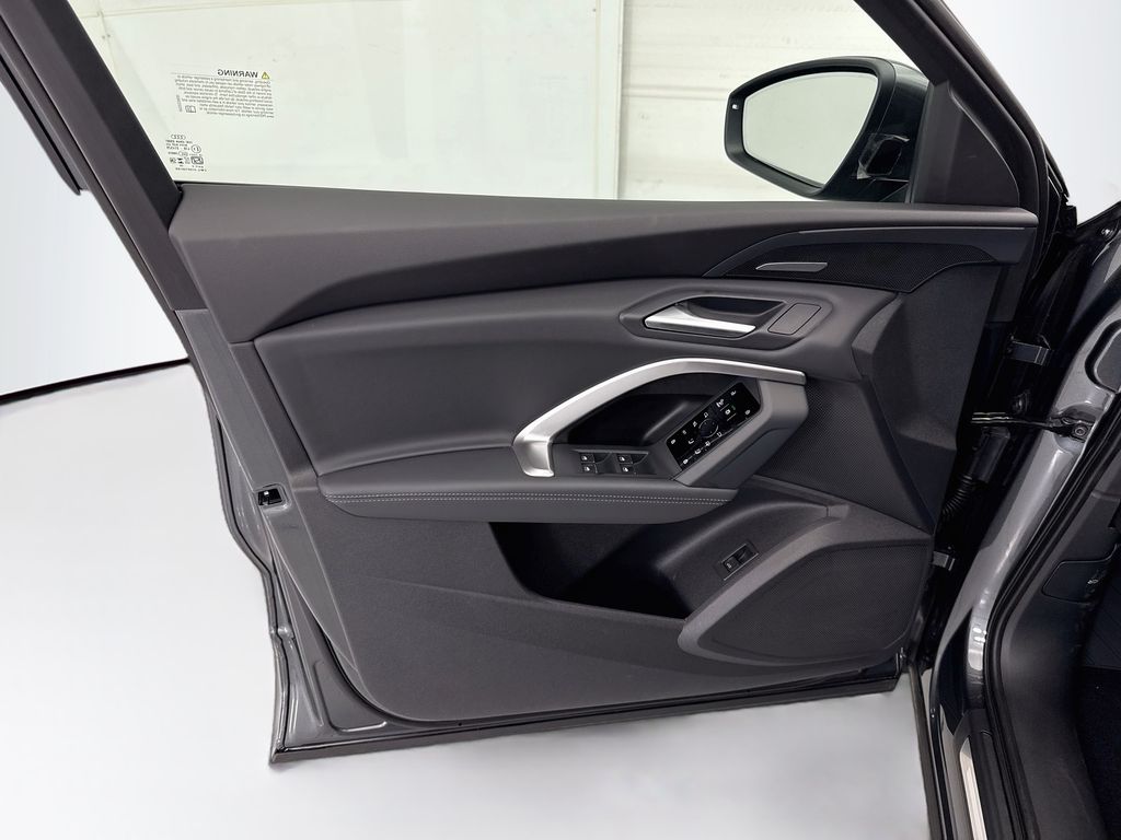 Thumbnail: 2026 Audi Q5 - 23