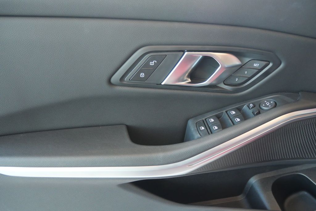 2024 BMW 3 Series 330i 6