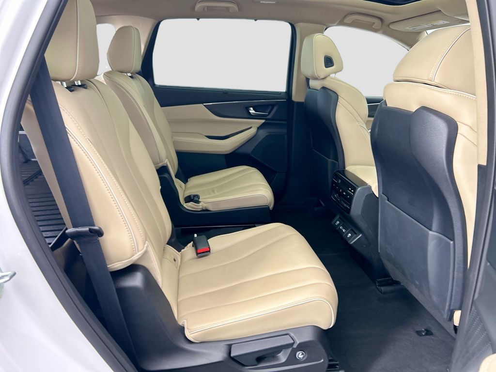 Thumbnail: 2023 Acura MDX - 21