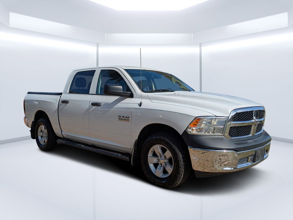 2016 RAM 1500 Tradesman Crew Cab 4WD
