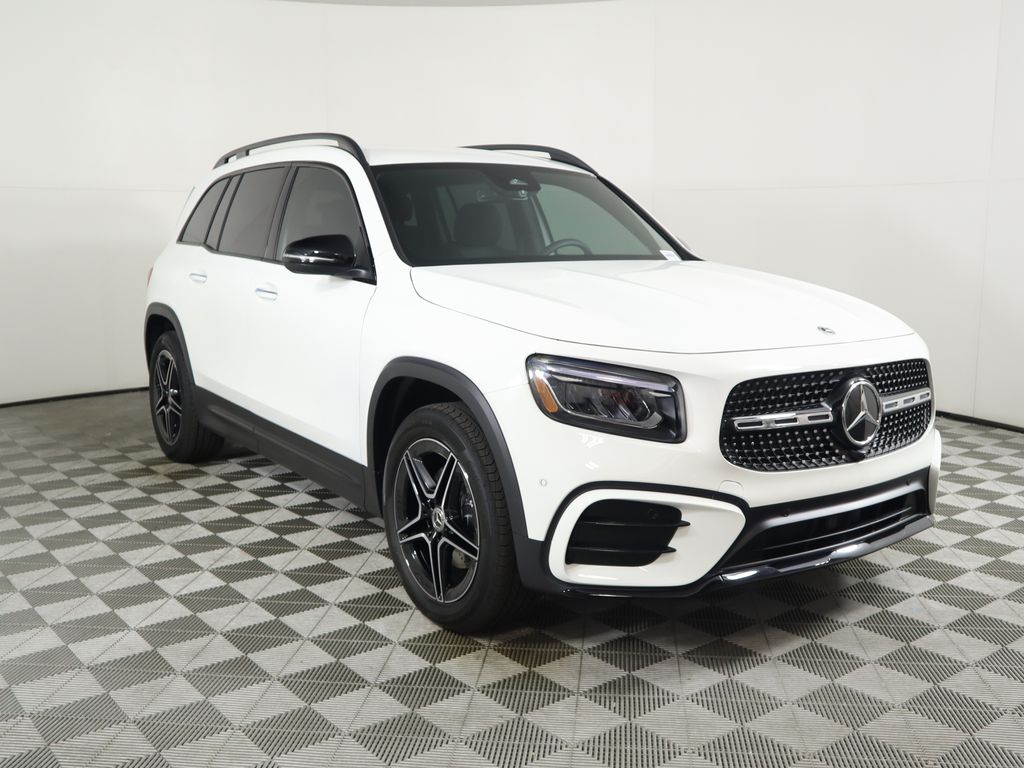 2025 Mercedes-Benz GLB 250 3