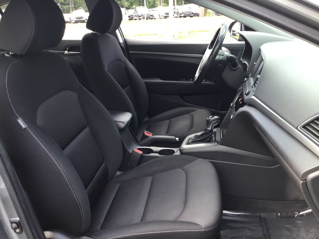 Thumbnail: 2018 Hyundai Elantra - 13