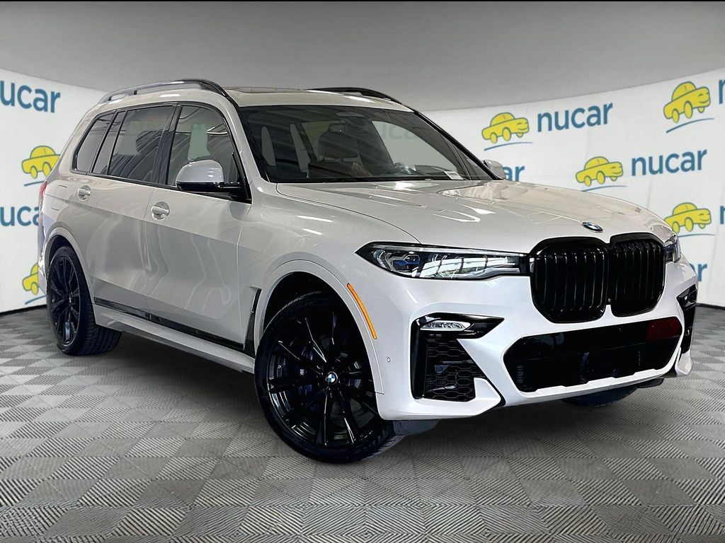 2022 BMW X7 — photo 1