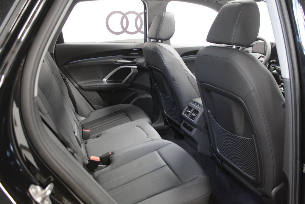 Thumbnail: 2025 Audi Q5 - 32