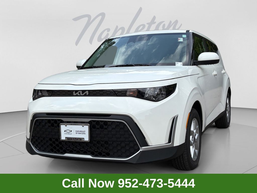 Snow White Pearl 2025 Kia Soul SUV / Crossover Front-Wheel Drive Continuously Variable Transmission