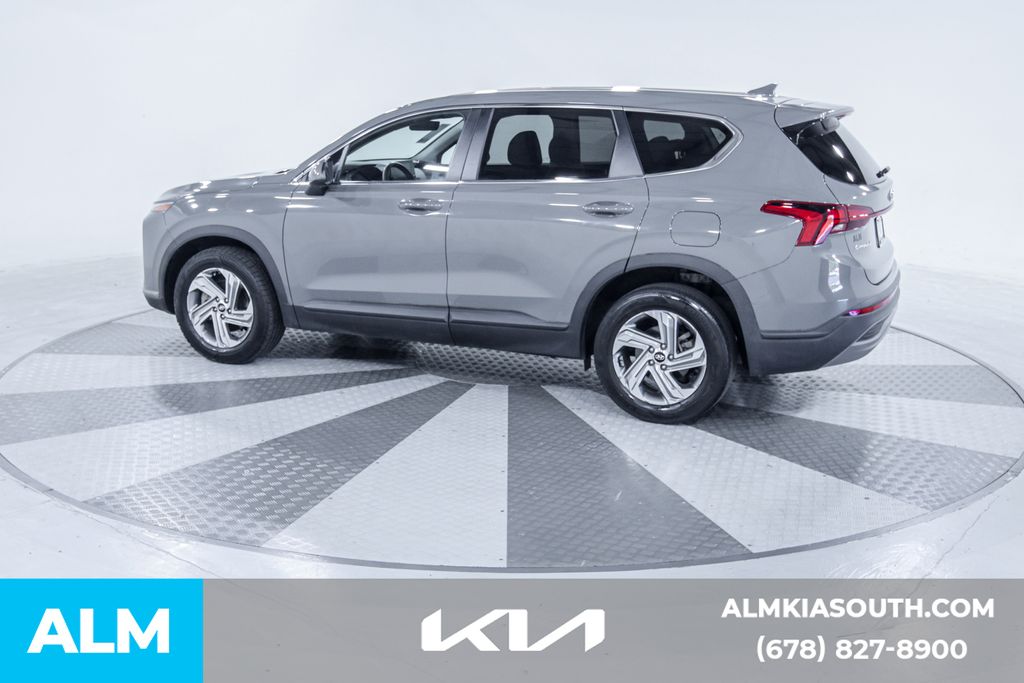 2021 Hyundai Santa Fe SE photo 5