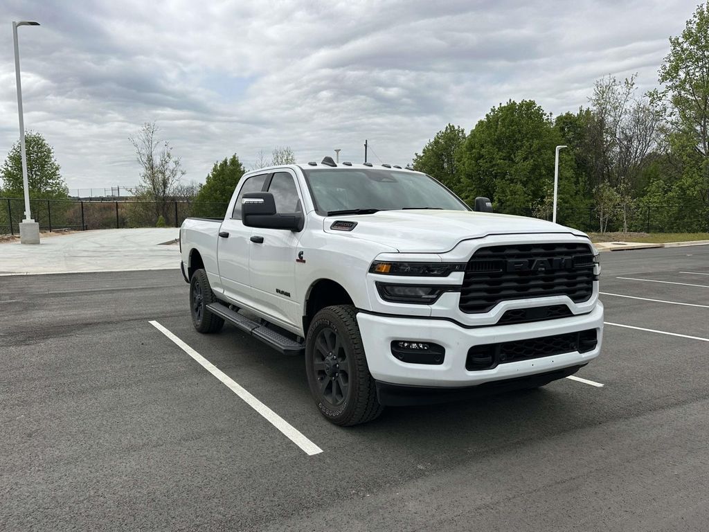 2025 RAM 2500 Big Horn Crew Cab 4WD