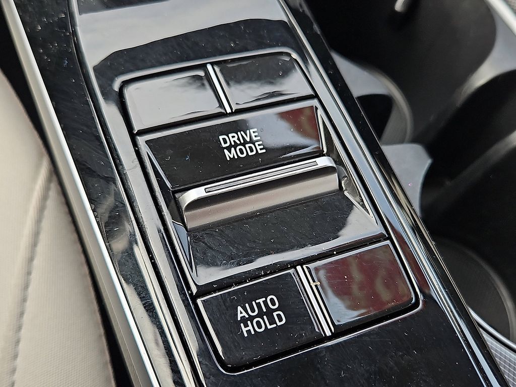 Thumbnail: 2023 Hyundai Sonata - 23