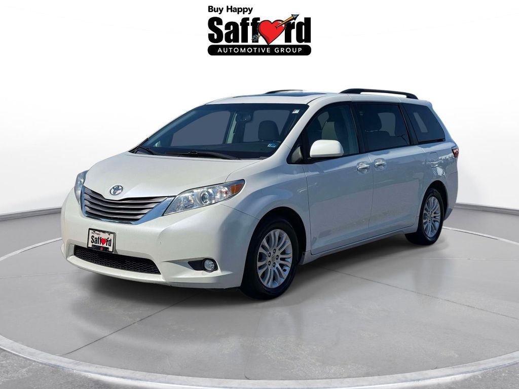 2016 Toyota Sienna XLE