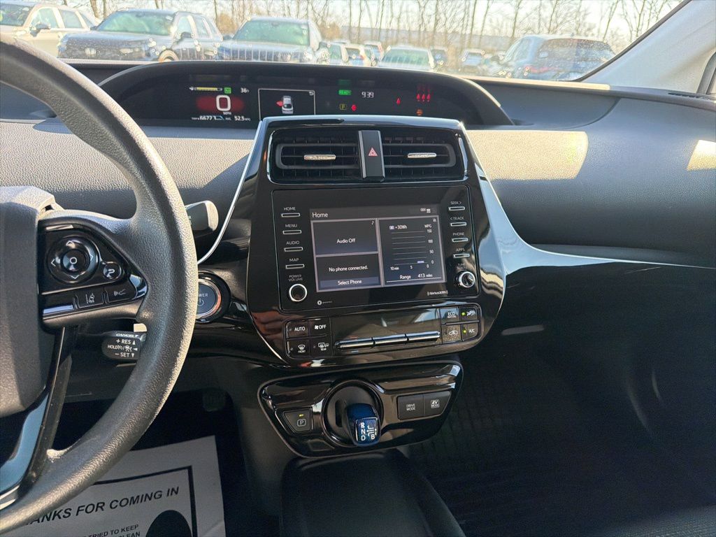 Thumbnail: 2021 Toyota Prius - 15