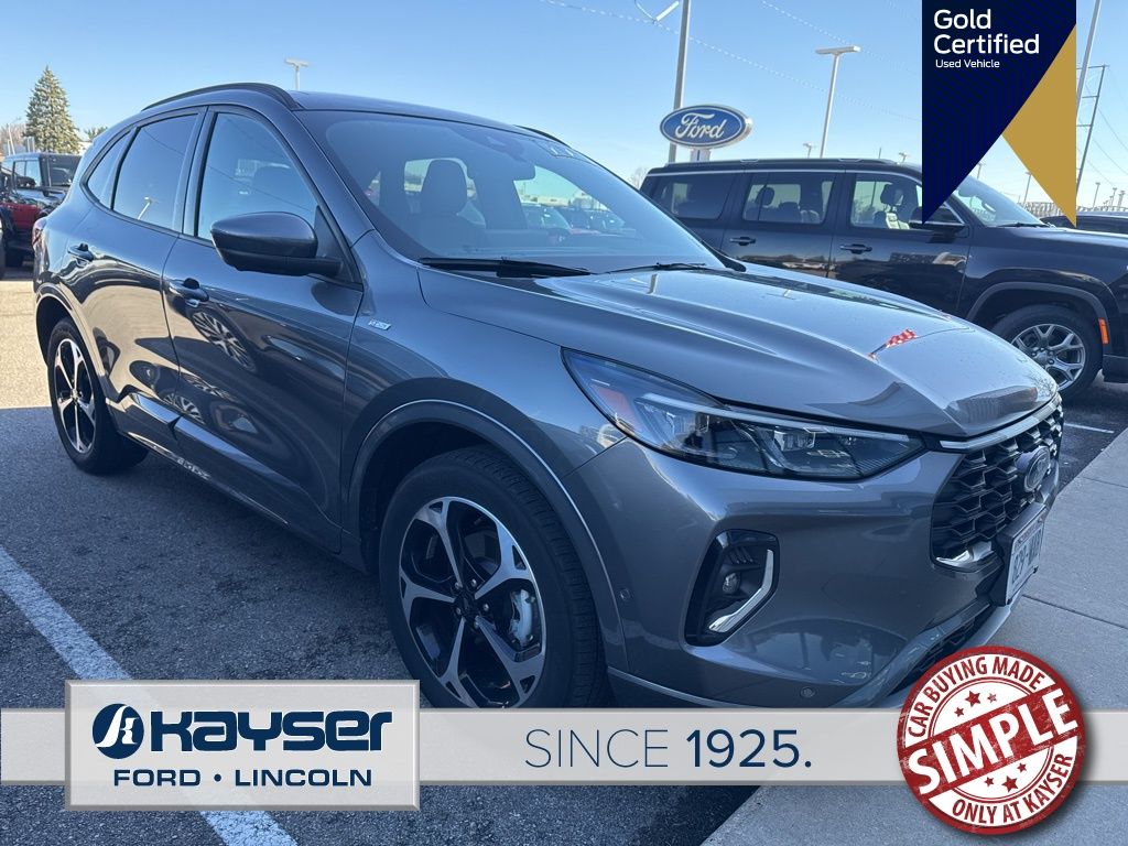 2023 Ford Escape ST-Line Elite