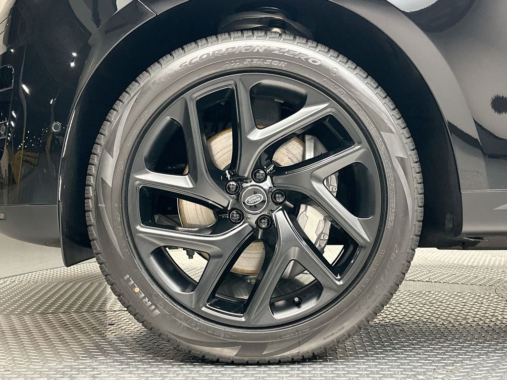Thumbnail: 2024 Land Rover Range Rover Sport - 10