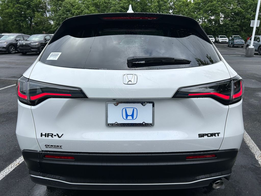 Thumbnail: 2026 Honda HR-V - 4
