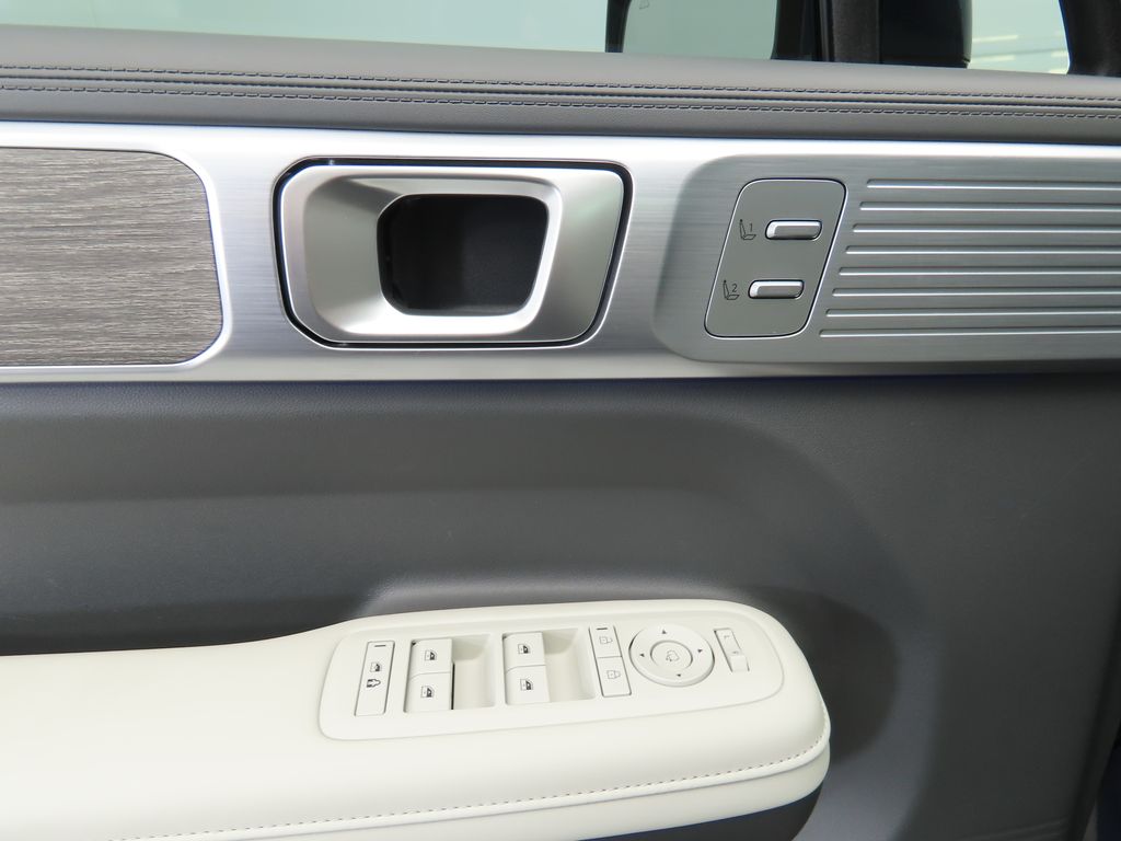 Thumbnail: 2025 Hyundai Santa Fe - 24