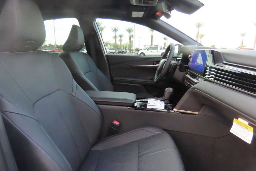 Thumbnail: 2025 Toyota Camry - 19