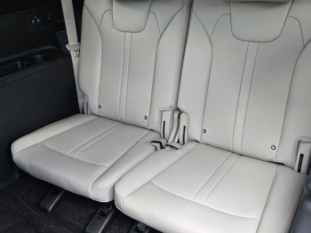 2026 Kia Sorento - $39,620
