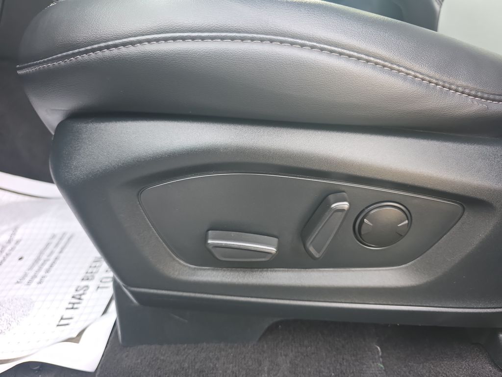 Certified Used 2023 Gray Ford XLT image 18