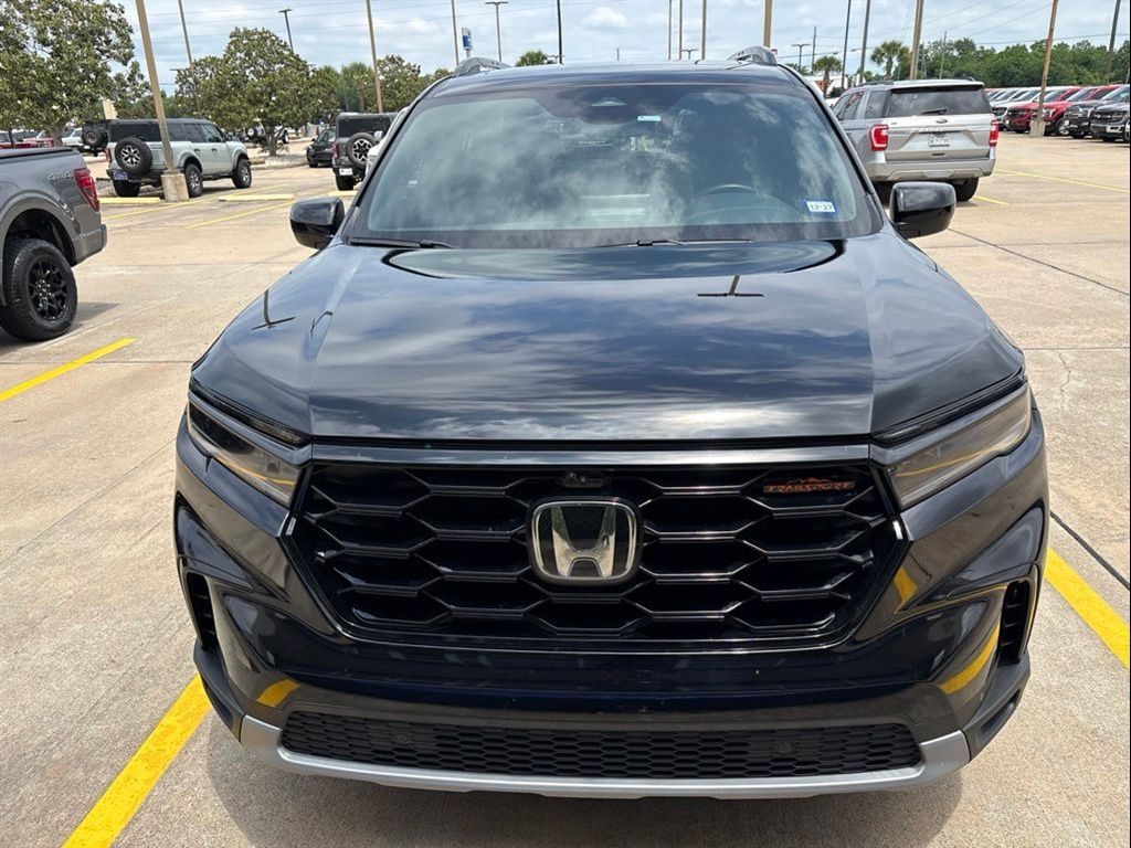 2025 Honda Pilot TrailSport  at Community Honda