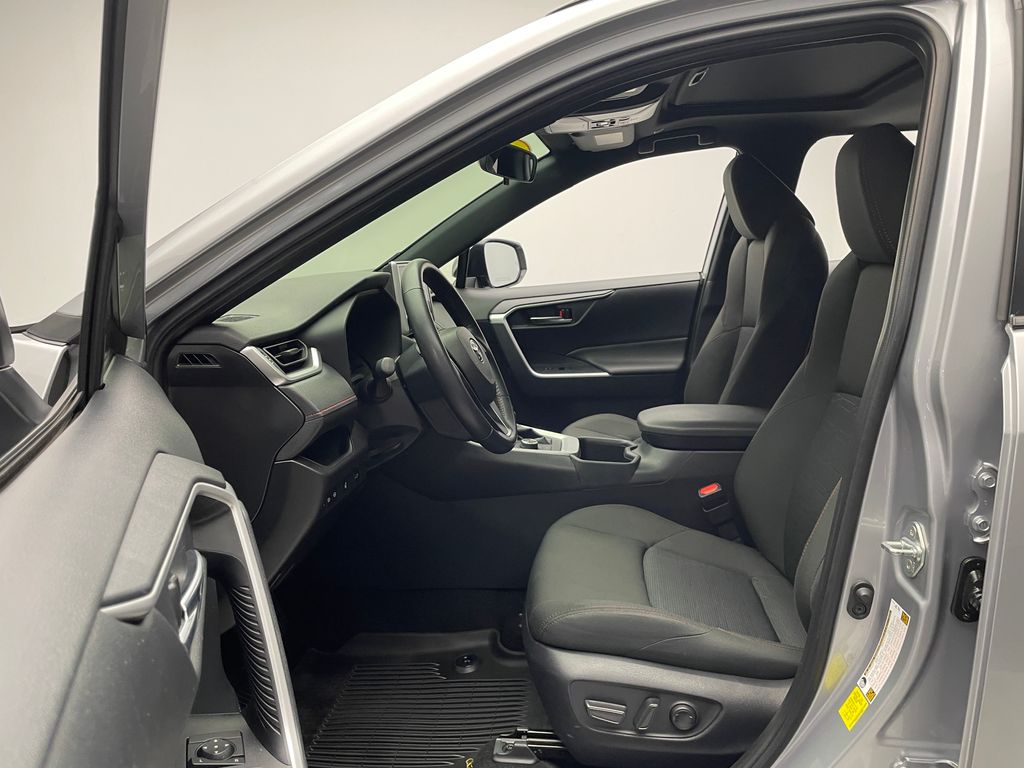 Thumbnail: 2024 Toyota RAV4 - 12