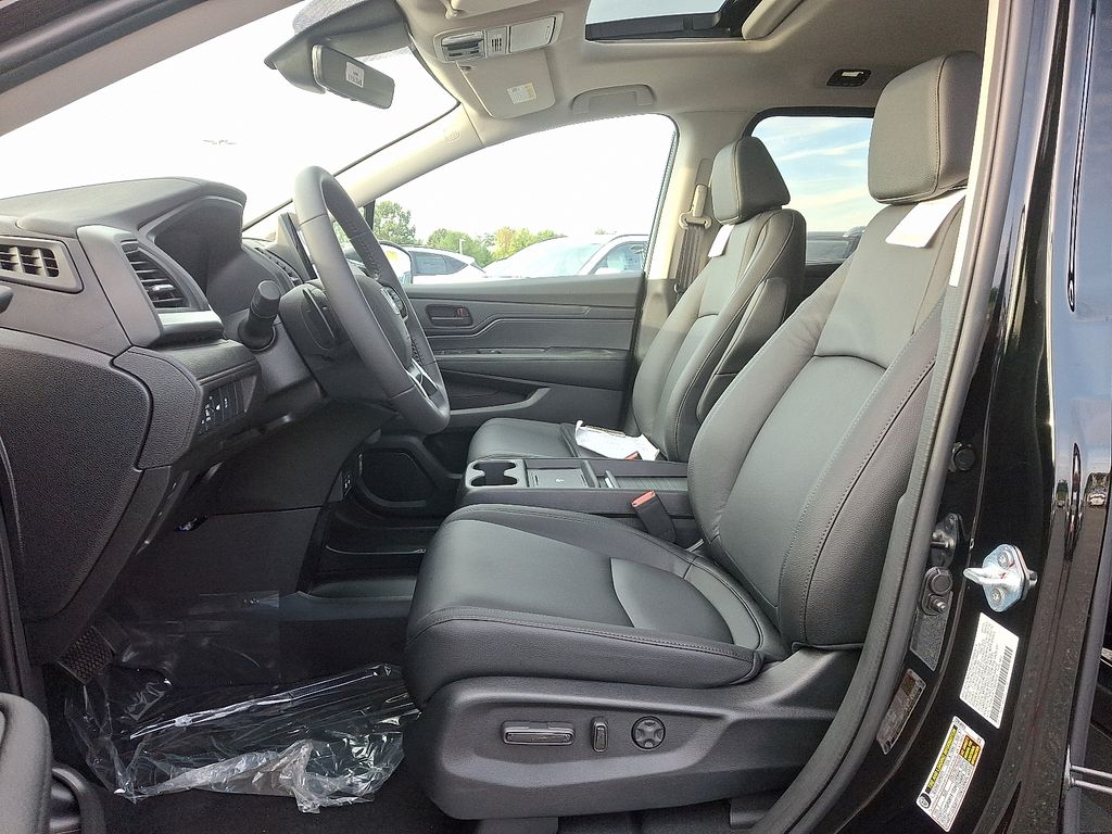 Thumbnail: 2026 Honda Odyssey - 6