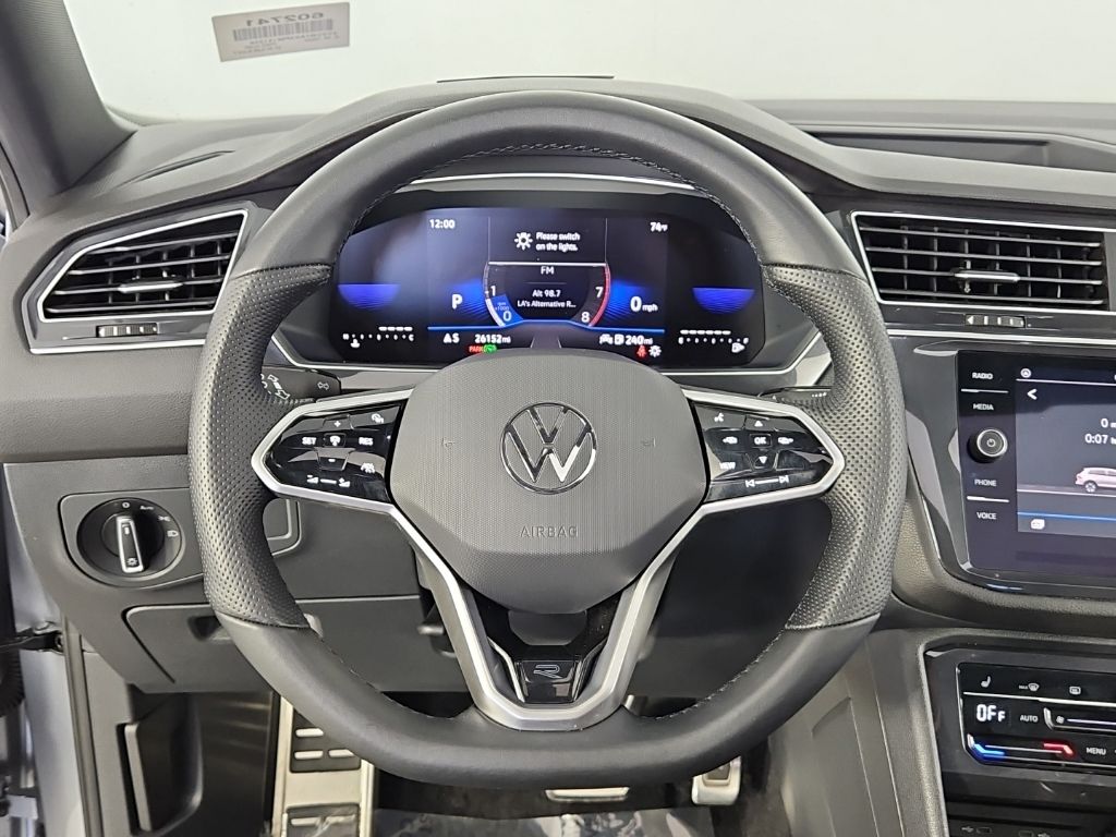 Thumbnail: 2023 Volkswagen Tiguan - 27