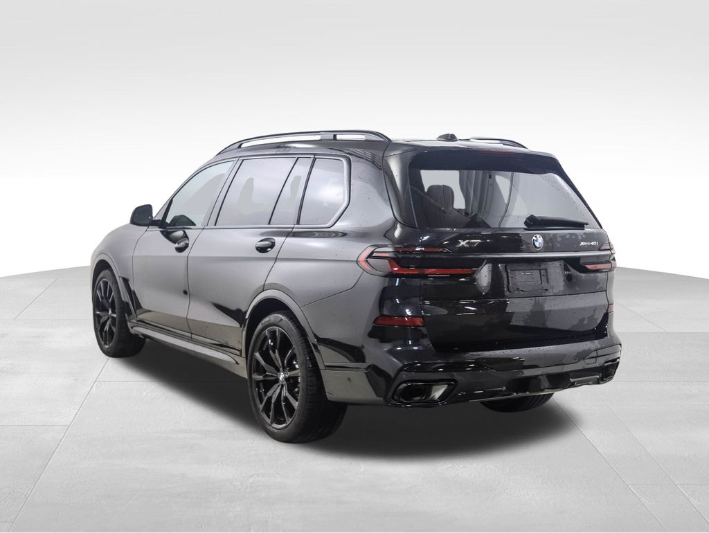 Thumbnail: 2025 BMW X7 - 3