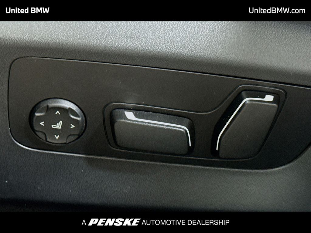 Thumbnail: 2025 BMW i5 - 4