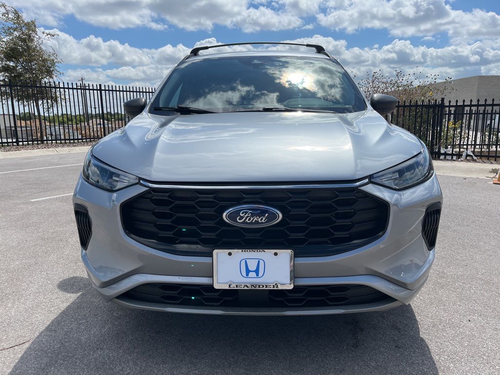 Thumbnail: 2023 Ford Escape - 2