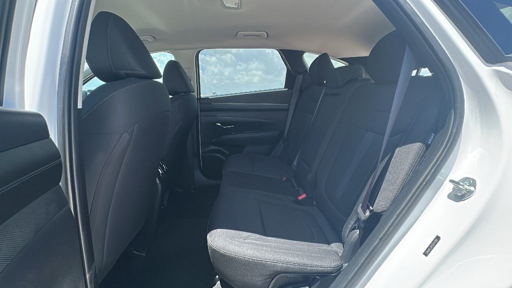 2025 Hyundai Tucson SEL White at Baytown Hyundai