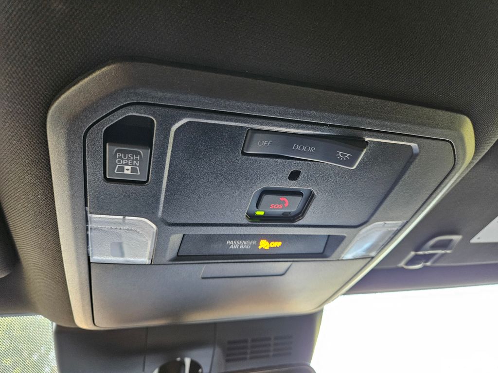 2024 Toyota Tacoma SR5 28