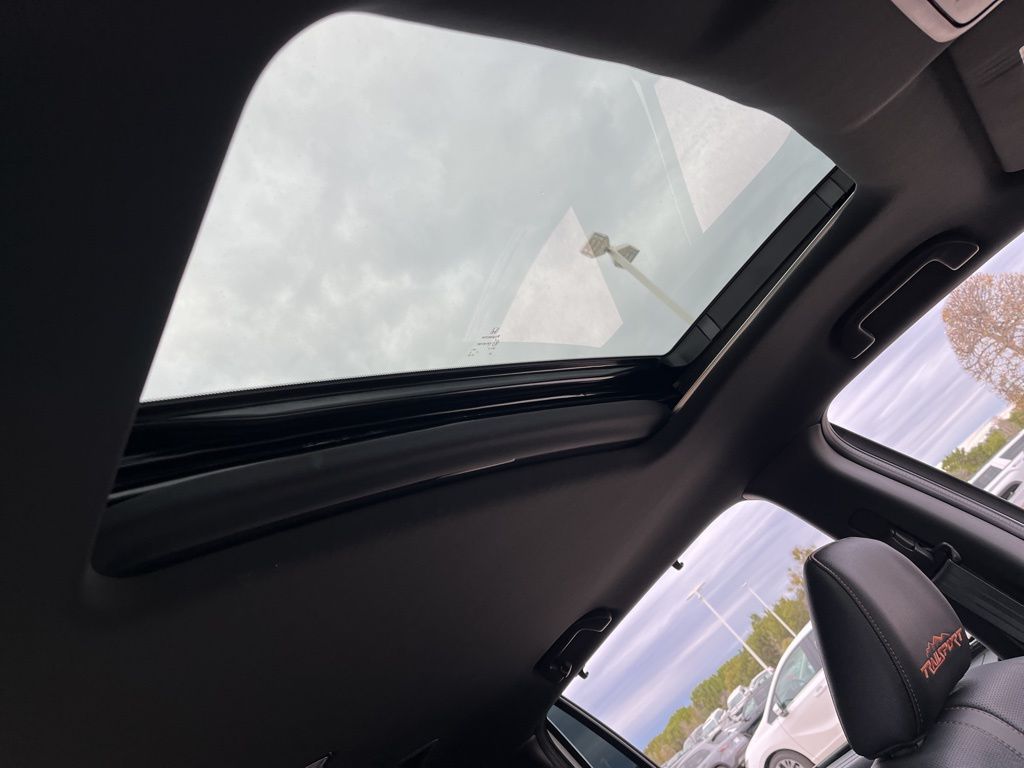 Thumbnail: 2023 Honda Passport - 30