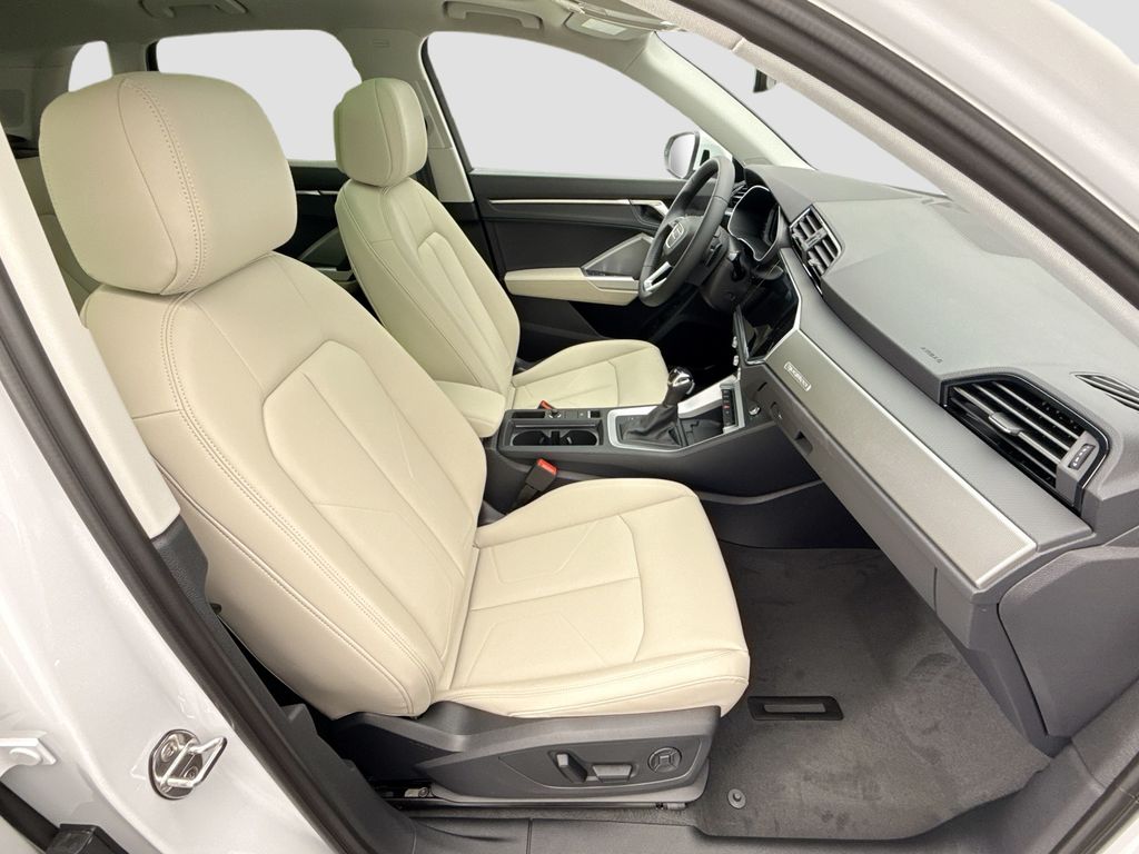 Thumbnail: 2025 Audi Q3 - 18