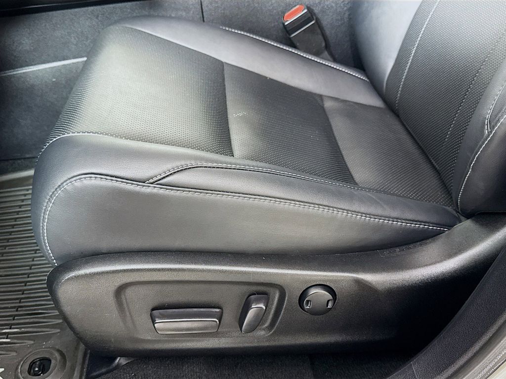 Thumbnail: 2020 Lexus RX - 20