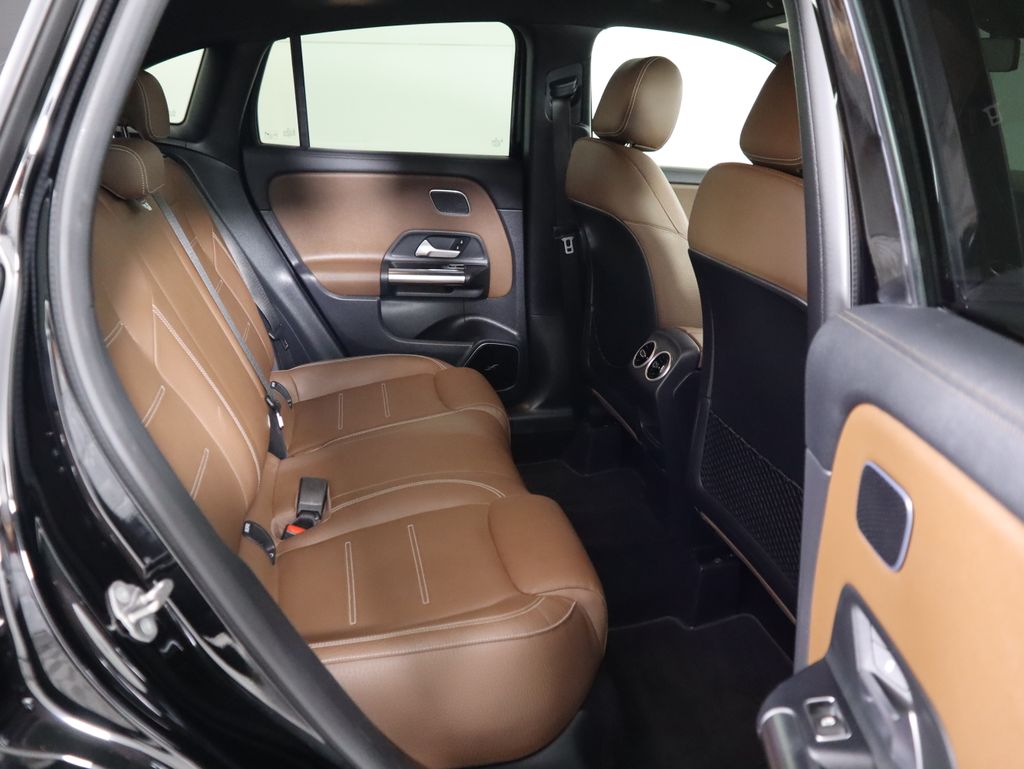 Thumbnail: 2022 Mercedes-Benz GLA - 22