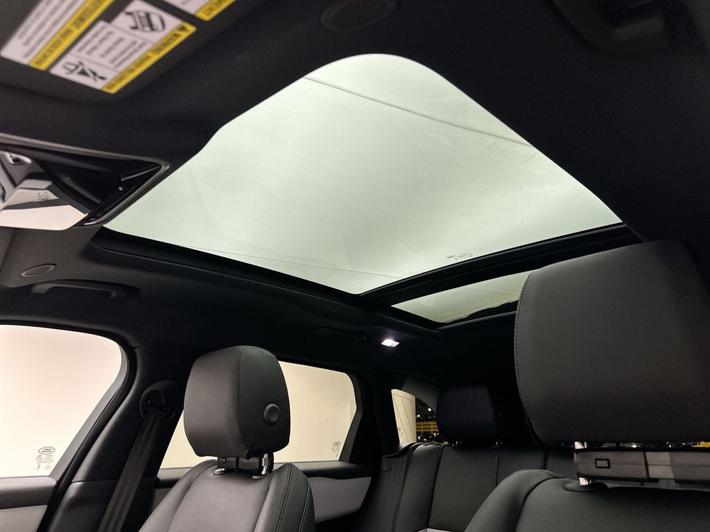 Thumbnail: 2026 Land Rover Range Rover Velar - 19