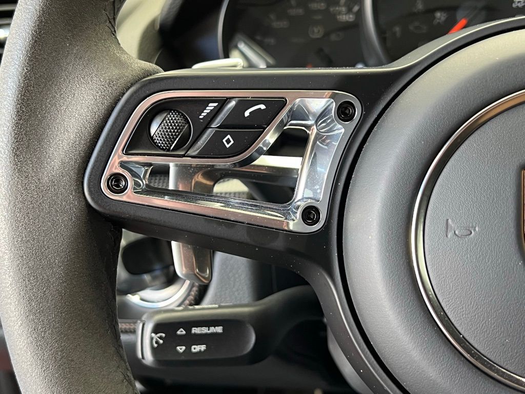 Thumbnail: 2018 Porsche 718 Cayman - 8