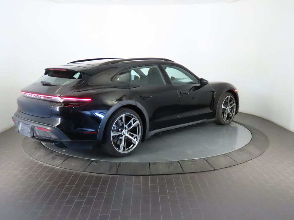 Thumbnail: 2024 Porsche Taycan - 7