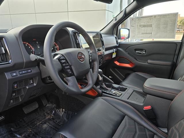 2025 Nissan Frontier PRO-X - Photo 10