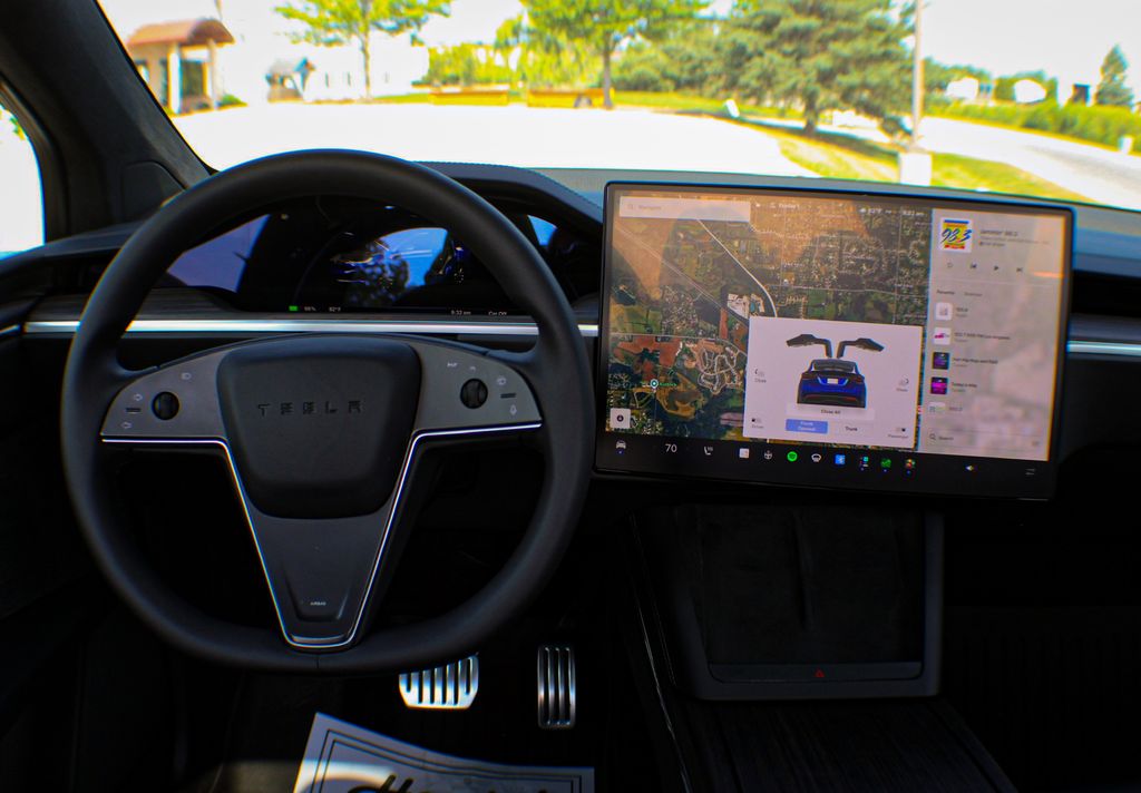 Interior 14